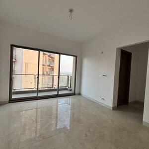 Room in 4 BHK Apartment at Shalimar One World Belvedere Court 3, Malesemau – for Sale