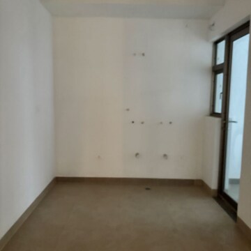 Room in 4 BHK Apartment at Shalimar One World Belvedere Court 3, Malesemau – for Sale