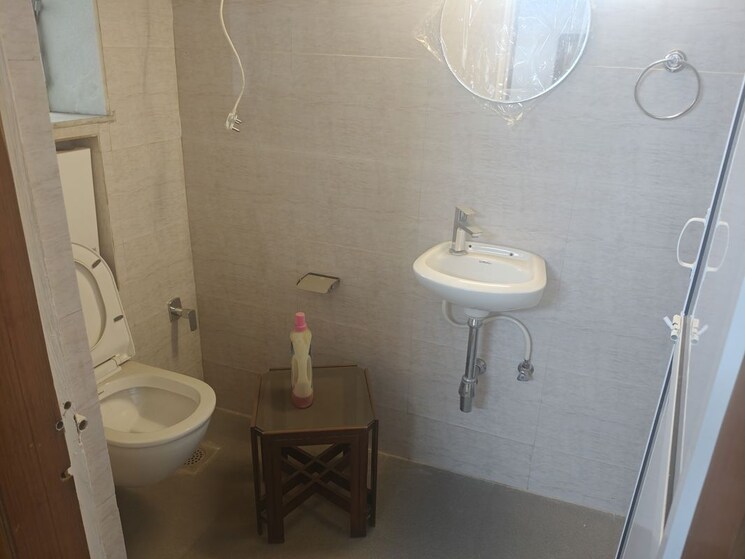 Bathroom, laxmi-apartment-andheri 2 Bedroom 800 Sq.Ft. Apartment In Andheri East Mumbai 9923298