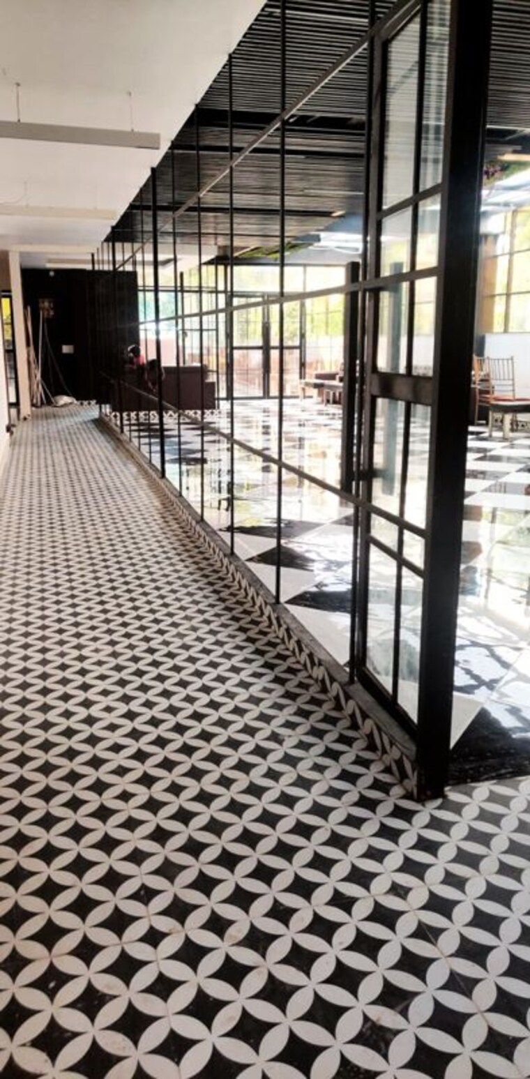 Balcony, ansal golf links 1 6+ Bedroom 359 Sq.Mt. Independent House In Ansal Golf Links 1 Greater Noida 9923302