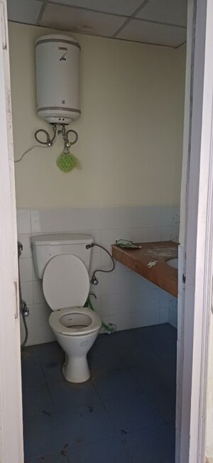 Bathroom in 3.5 BHK Apartment at Ansal API Celebrity Gardens, Sushant Golf City – for Rent
