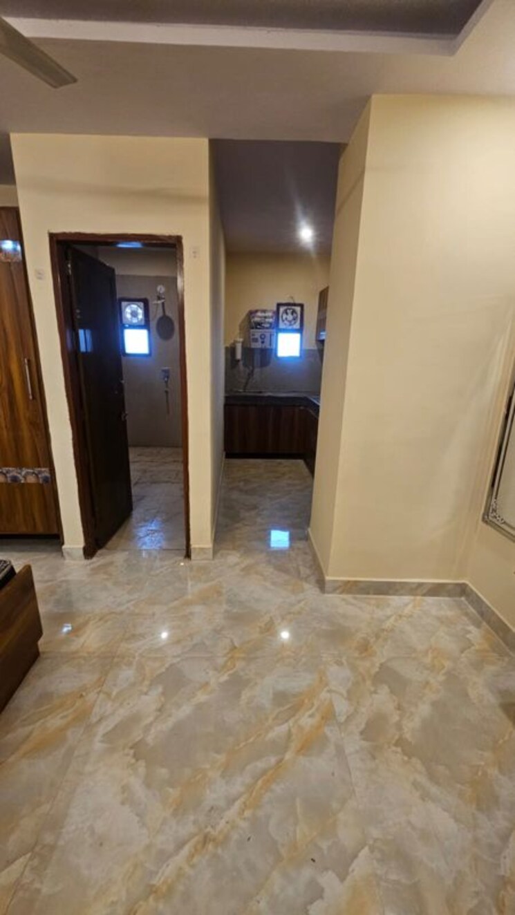 Room, dlf-city-phase-iii 1 RK 720 Sq.Ft. Builder Floor In Sector 24 Gurgaon 9923315