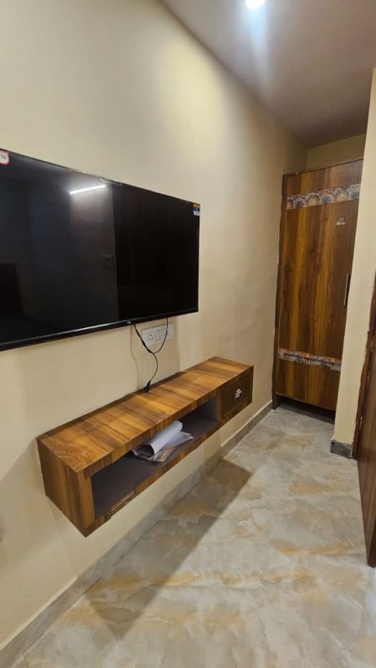 Bedroom, dlf-city-phase-iii 1 RK 720 Sq.Ft. Builder Floor In Sector 24 Gurgaon 9923315