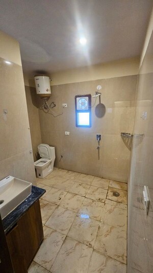 Master Bedroom in 1 RK Builder Floor at DLF City Phase III, Sector 24 – for Rent