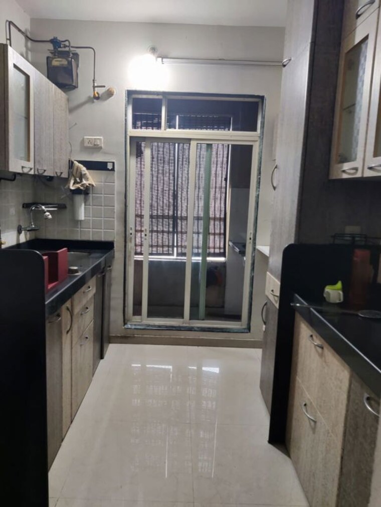 Kitchen, sadguru-garden-chs 2 Bedroom 905 Sq.Ft. Apartment In Ghodbunder Road Thane 9923317