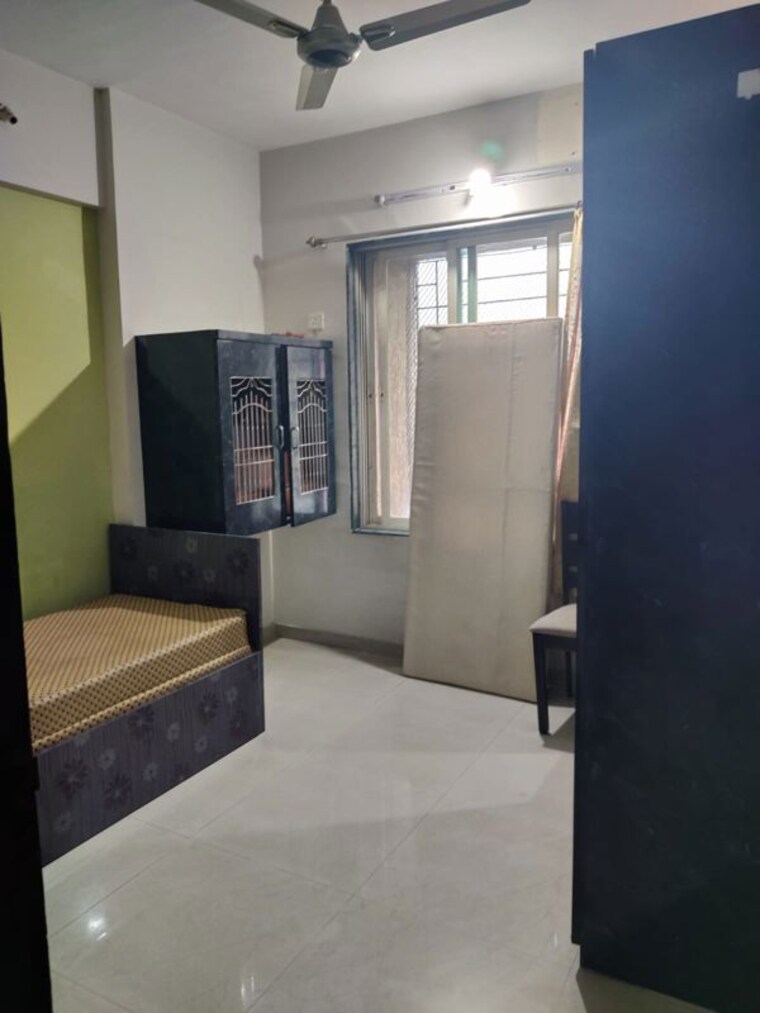 Room, sadguru-garden-chs 2 Bedroom 905 Sq.Ft. Apartment In Ghodbunder Road Thane 9923317