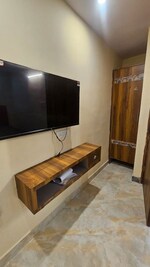 1 Rk  640 Sq.Ft. Builder Floor in DLF City Phase III