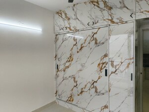 Room in 2 BHK Apartment at Signature The Millennia 3, Sector 37d – for Rent