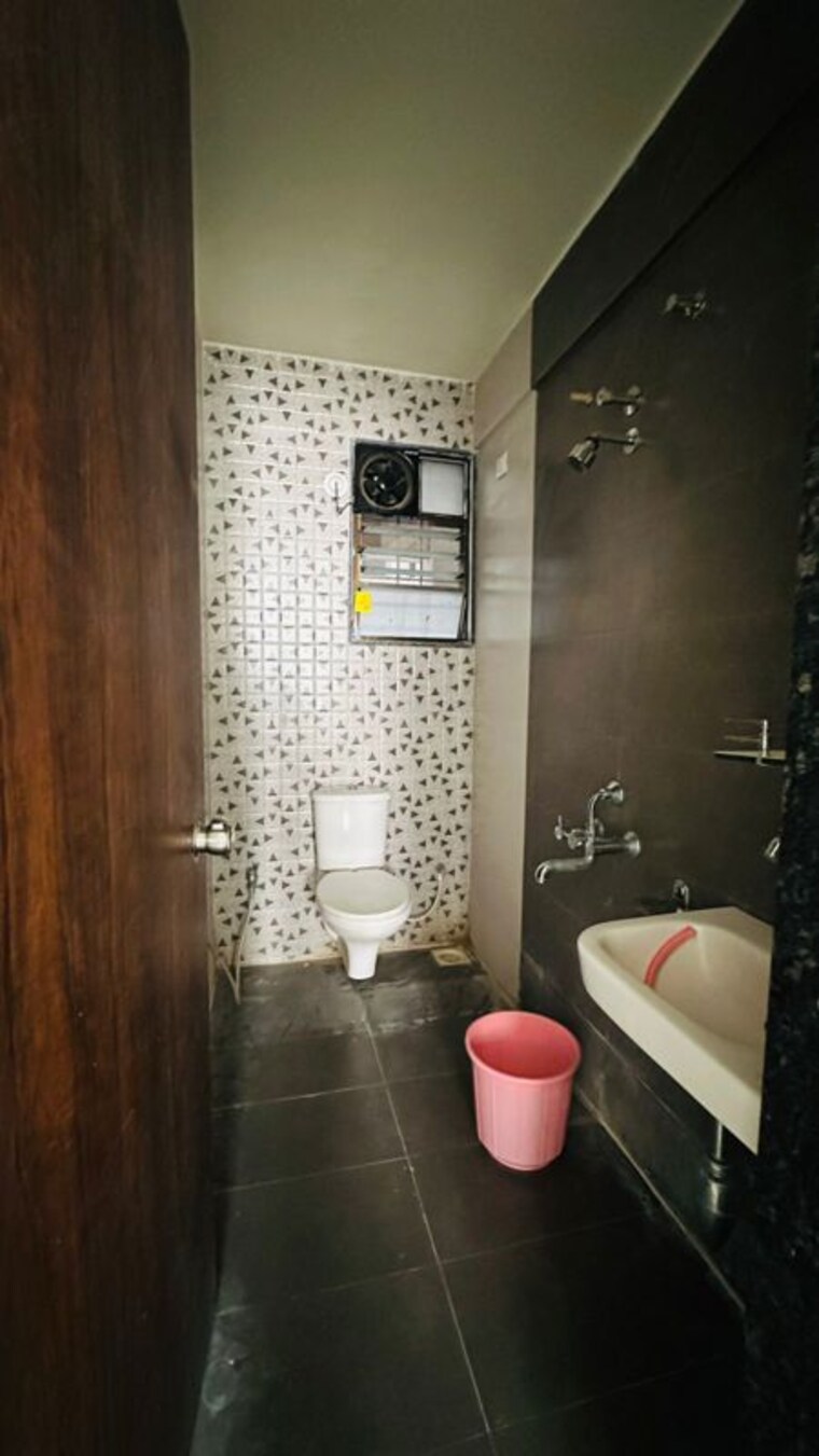 Bathroom, samarth-bhalchandra-vatika 2 Bedroom 650 Sq.Ft. Apartment In Tathawade Pune 9923322