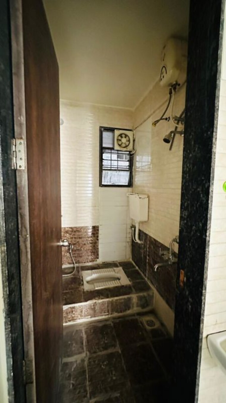 Bathroom, samarth-bhalchandra-vatika 2 Bedroom 650 Sq.Ft. Apartment In Tathawade Pune 9923322