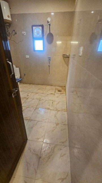 Bathroom in 1 RK Builder Floor at DLF City Phase III, Sector 24 – for Rent