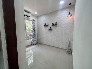Room in 2 BHK Apartment at Puranik Rumah Bali, Ghodbunder Road – for Sale