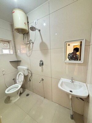 Bathroom in 1 BHK Builder Floor at Cv Raman Nagar – for Rent