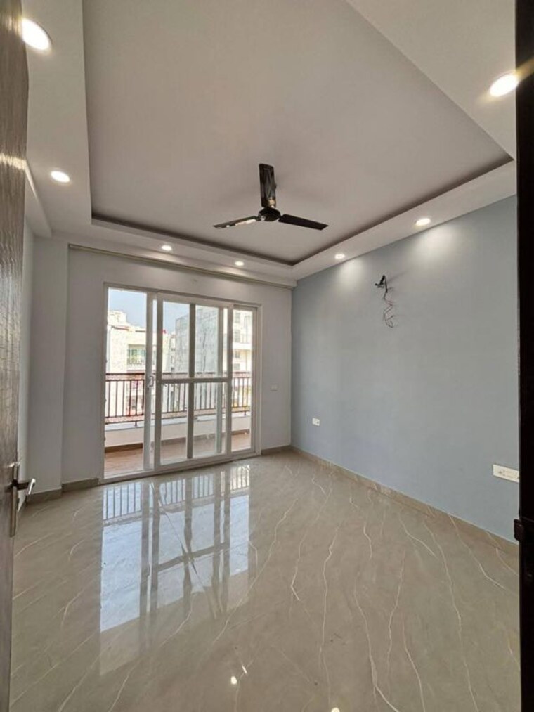 Room, ardee-mall 3 Bedroom 1600 Sq.Ft. Builder Floor In Sector 52 Gurgaon 9920553