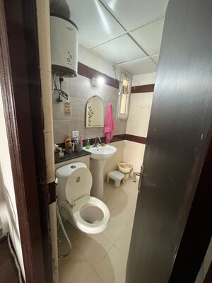 Bathroom in 2 BHK Apartment at Ajnara Grand Heritage, Sector 74 – for Rent