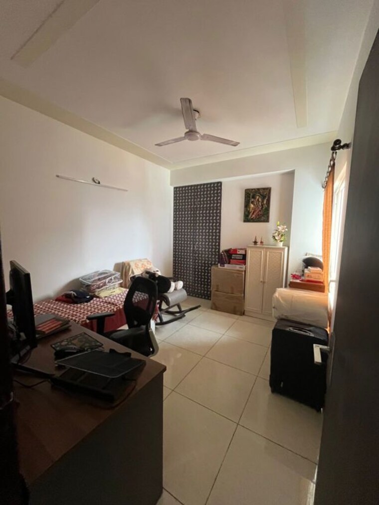 Master Bedroom, ajnara-grand-heritage 2 Bedroom 984 Sq.Ft. Apartment In Sector 74 Noida 9923367