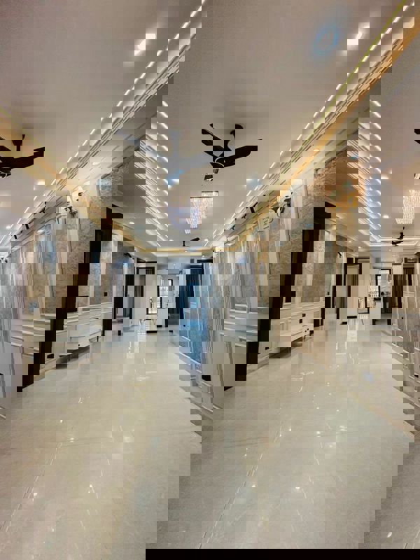 3 BHK + Pooja Room,Servant Room 200 Sq.Ft. Builder Floor in BPTP Green Oaks