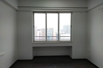 Room in 2 BHK Apartment at Lodha Aurum Grande, Kanjurmarg East – for Sale