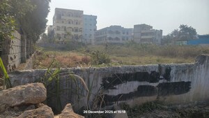  Plot For Sale in Isnapur