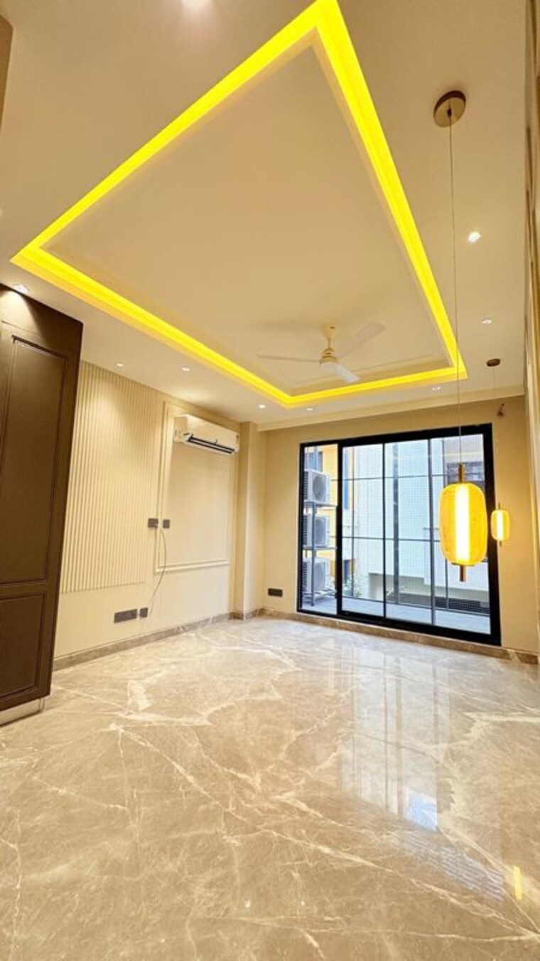 Room, anant-raj-ashok-estate 4 Bedroom 300 Sq.Ft. Builder Floor In Sector 63a Gurgaon 9923384