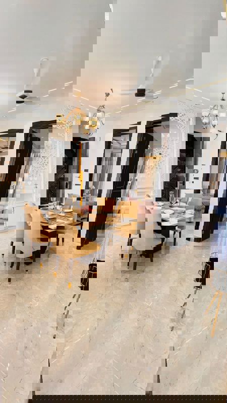 3 BHK + Pooja Room,Servant Room Builder Floor For Sale in BPTP Green Oaks