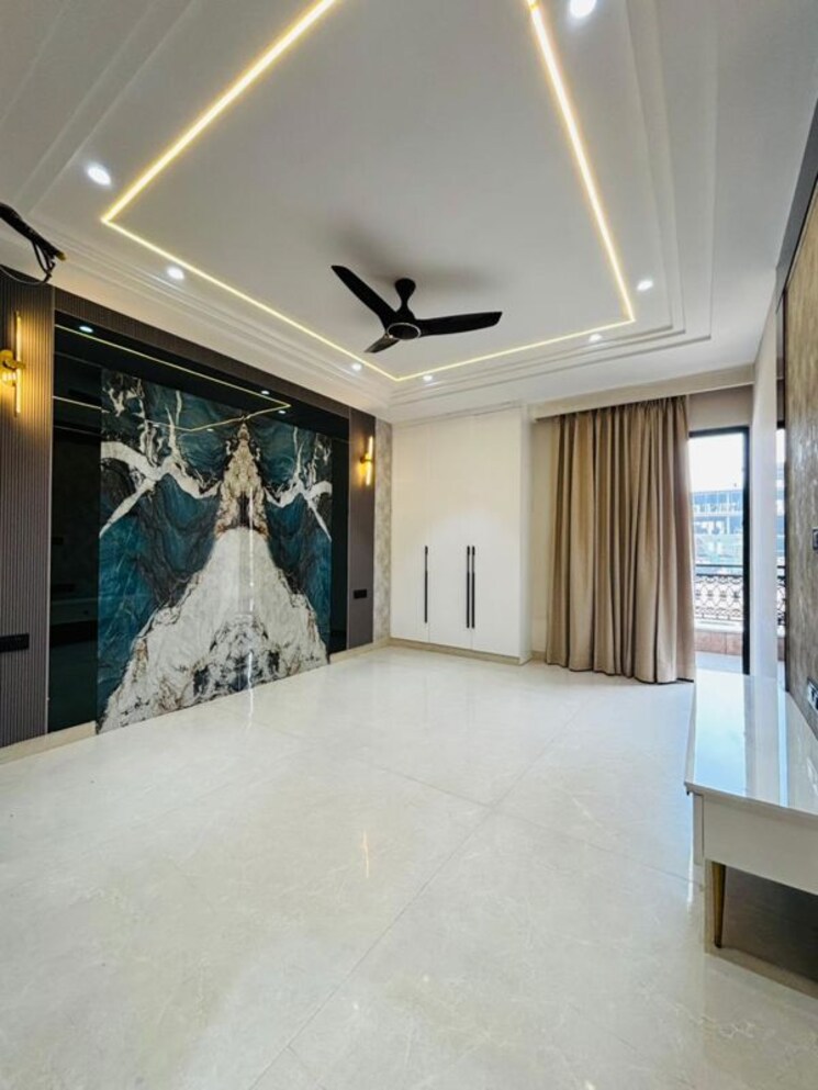 Room, ansal-api-versalia 4 Bedroom 270 Sq.Ft. Builder Floor In Sector 67a Gurgaon 9923399