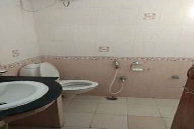 Bathroom, beleghata 1 Bedroom 417 Sq.Ft. Apartment In Beleghata Kolkata 3765489