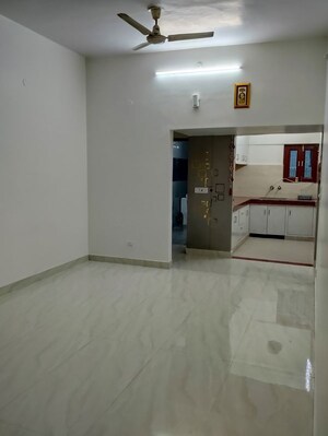 Room in 2 BHK Independent House at Sector 16 – for Rent