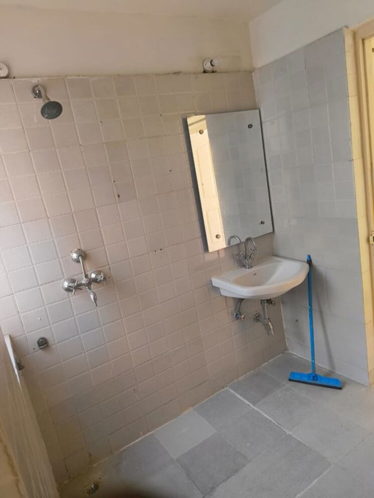 Bathroom, tulip-white 3 Bedroom 1326 Sq.Ft. Apartment In Sector 69 Gurgaon 9923429