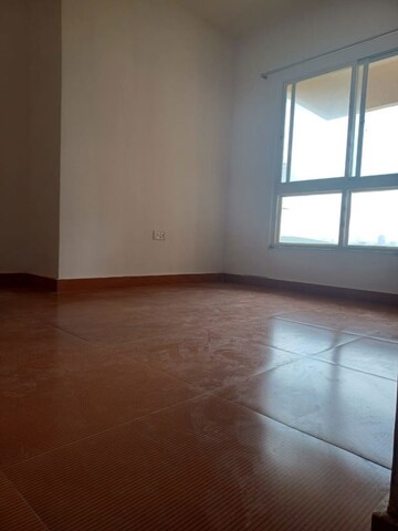 Room in 1 BHK Apartment at DB Orchid Ozone, Dahisar East – for Rent