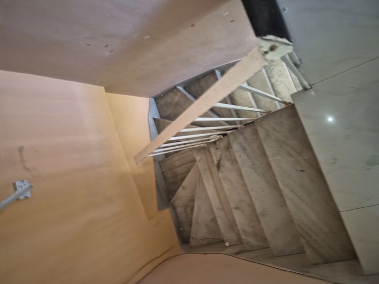 undefined, mayur vihar 3.5 Bedroom 1250 Sq.Ft. Apartment In Mayur Vihar Delhi 9923444