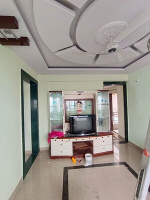 Room in 2 BHK Apartment at Akurdi – for Rent