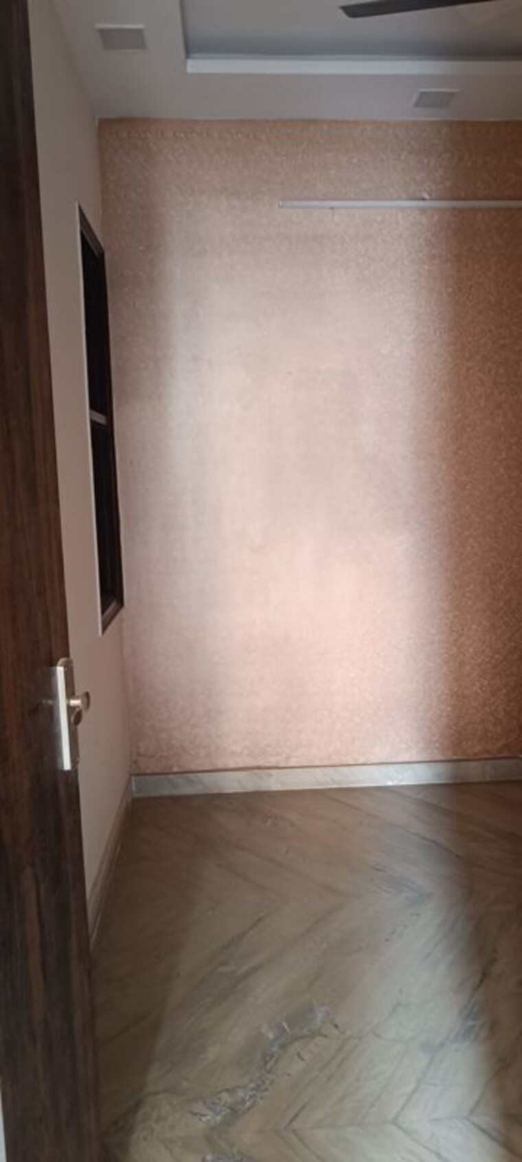 Floor Plan, rohini sector 8 Commercial Office Space 600 Sq.Ft. In Rohini Sector 8 Delhi 9923451