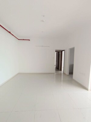 Room in 2 BHK Apartment at Runwal The Central Park, Chinchwad – for Rent