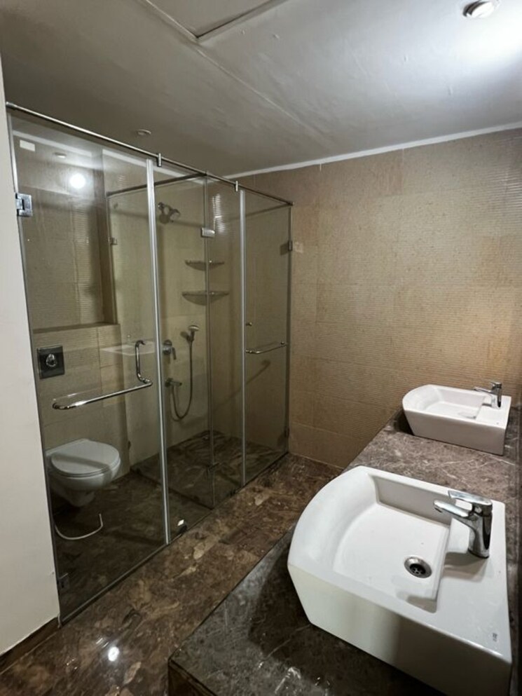 Bathroom, mahagun-mezzaria 3 Bedroom 2500 Sq.Ft. Apartment In Sector 78 Noida 9923424