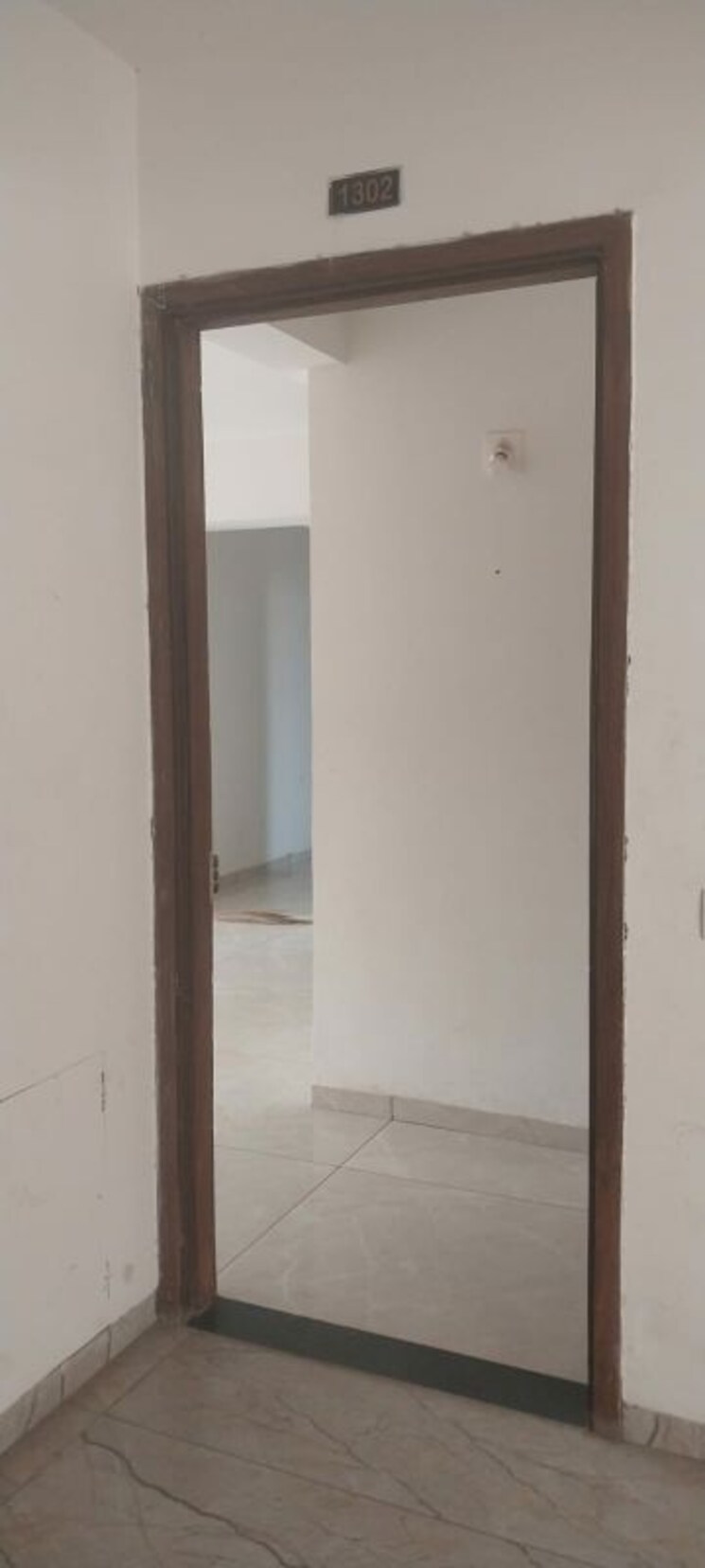 Room, vaishnodevi circle 3 Bedroom 1900 Sq.Ft. Apartment In Vaishnodevi Circle Ahmedabad 9923463