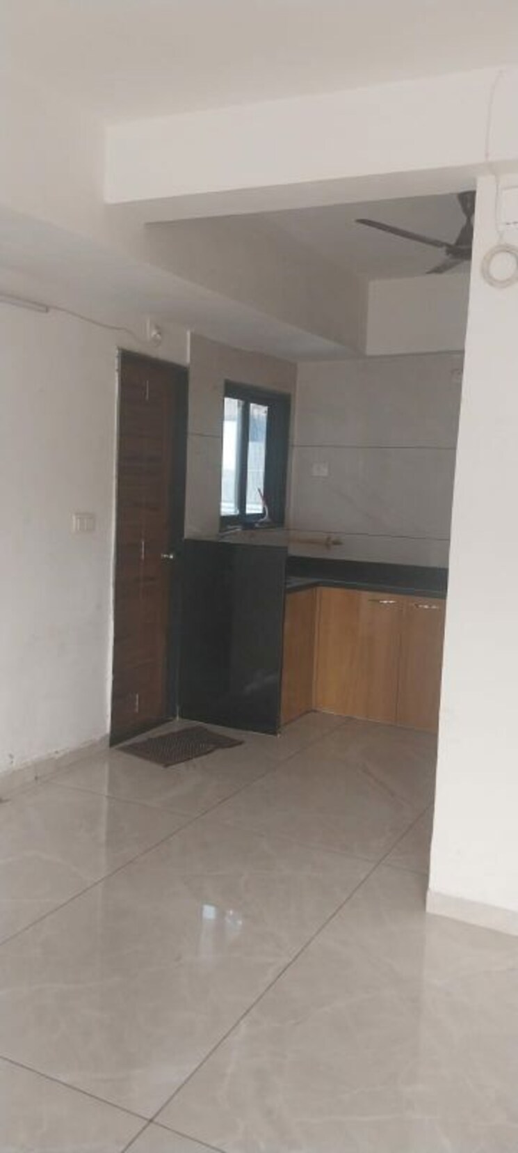 Room, vaishnodevi circle 3 Bedroom 1900 Sq.Ft. Apartment In Vaishnodevi Circle Ahmedabad 9923463