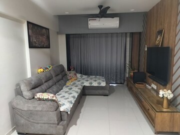 Bedroom in 2 BHK Apartment at Delta Vrindavan, Mira Road – for Rent