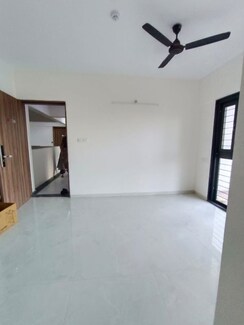 2 BHK Apartment For Rent in Kohinoor Shangrila