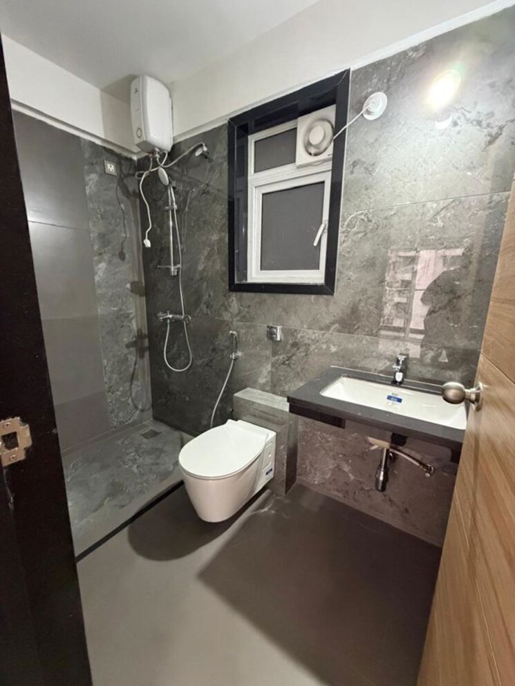 Bathroom, kundan-espacio 3 Bedroom 1200 Sq.Ft. Apartment In Balewadi Pune 9923460