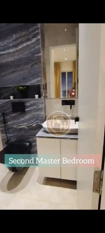 Bathroom in 3 BHK Apartment at Bhoomi Acres, Thane West – for Sale