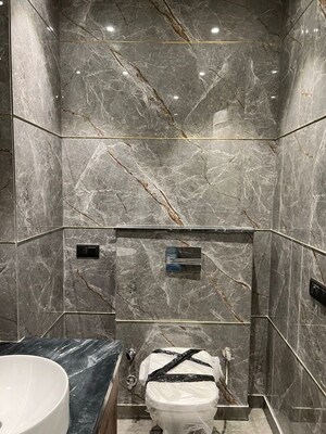 Furnished Amenities in 3 BHK Builder Floor at DLF Building 10, Dlf Phase ii – for Rent