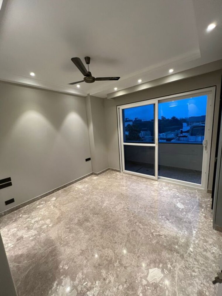 Room, dlf-building-10 3 Bedroom 215 Sq.Yd. Builder Floor In Dlf Phase ii Gurgaon 9923489