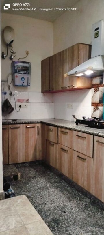 Kitchen in 3 BHK Builder Floor at DLF City Phase IV, Dlf Phase iv – for Rent