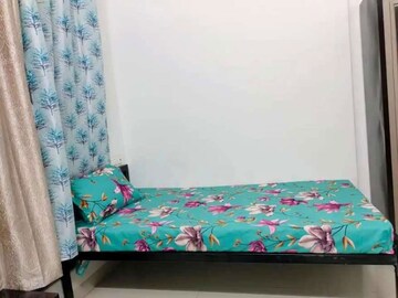  Pg For Rent in Malad East