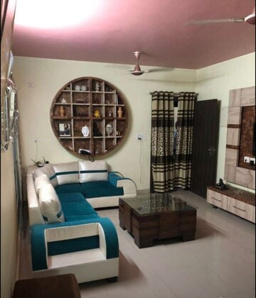 Living Room in 2.5 BHK Apartment at Rohini Apartment, Gomti Nagar – for Rent