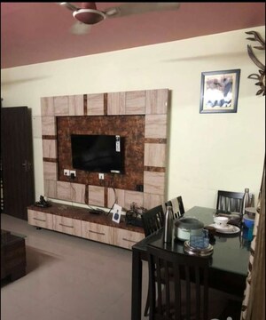 Kitchen in 2.5 BHK Apartment at Rohini Apartment, Gomti Nagar – for Rent