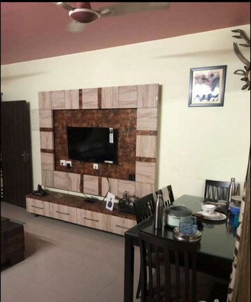 Kitchen in 2.5 BHK Apartment at Rohini Apartment, Gomti Nagar – for Rent