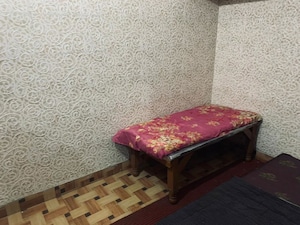 Bedroom in 2 BHK Apartment at Janakpuri – for Rent