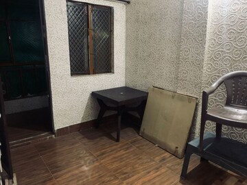 Team Area in 2 BHK Apartment at Janakpuri – for Rent